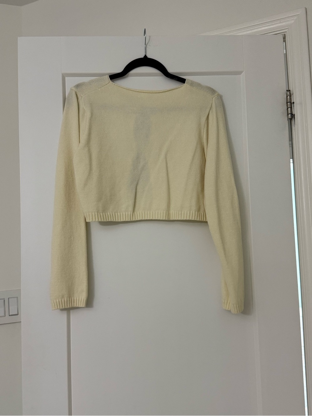 SHEIN Cropped Crewneck Sweater